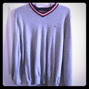 Tommy Hilifiger sweater